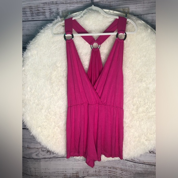 🌺VENUS Hot Pink Halter Romper size Large 🌺 - Picture 6 of 15